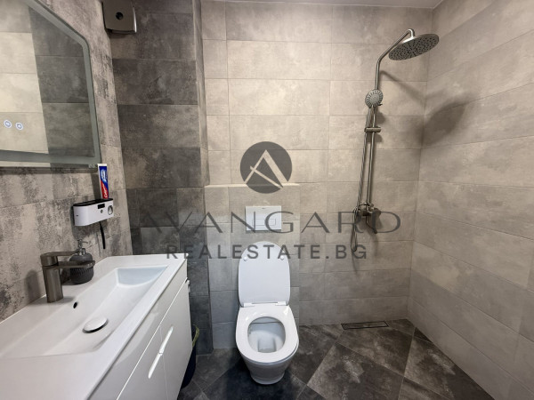 ДВУСТАЕН С ПАРКОМЯСТО! ОБЗАВЕДЕН ! КЪРШИЯКА!