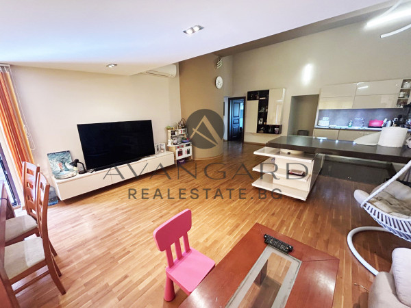 Обширен ТРИСТАЕН ПАНАИРА