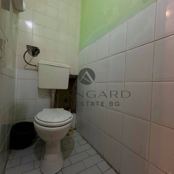 ТРИСТАЕН АПАРТАМЕНТ! ИЗГРЕВ!