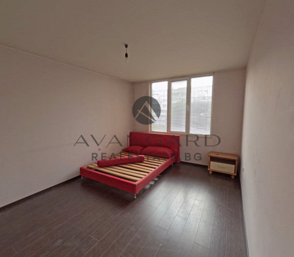 ТРИСТАЕН ОБЗАВЕДЕН АПАРТАМЕНТ! КЮЧУК ПАРИЖ!