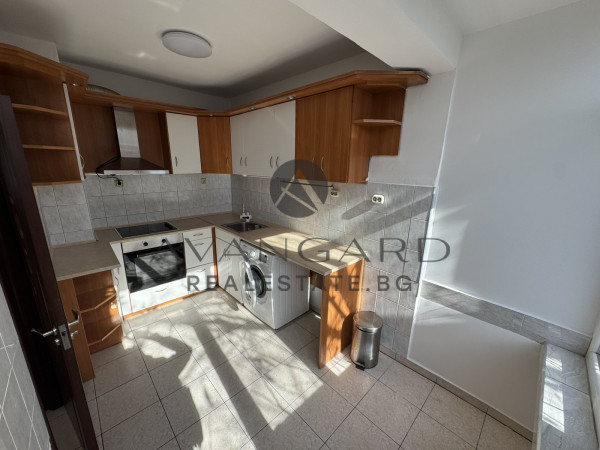 МНОГОСТАЕН РЕАЛНА КВАДРАТУРА !!! КЮЧУК ПАРИЖ !!! СВОБОДНО ПАРКИРАНЕ !!!