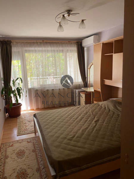 Четиристаен ЧЕТВЪРТЪК ПАЗАРА