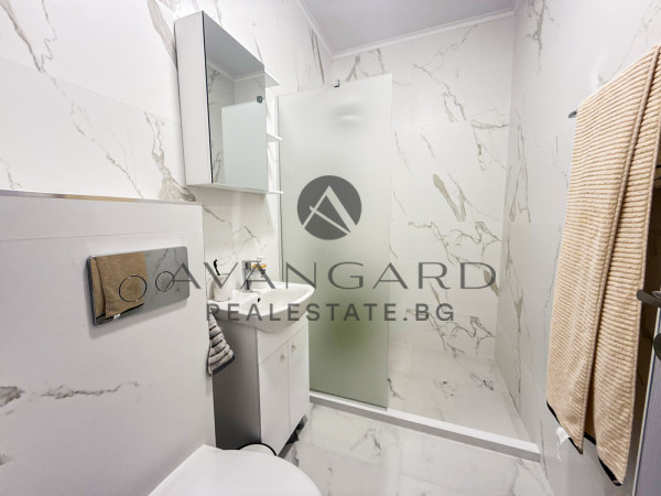 THREE-ROOM FURNISHED APARTMENT! SMYRNENSKY!