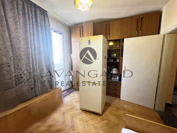 САНИРАН ТРИСТАЕН ДО ПЪЛМЕД !