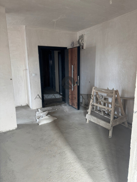 ТРИСТАЕН АПАРТАМЕНТ! ГРЕБНА БАЗА!