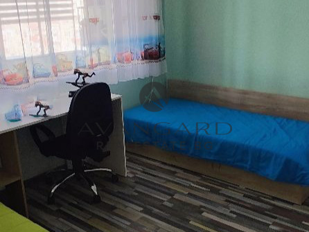 Тристаен с реална квадратура/ Кючук Париж