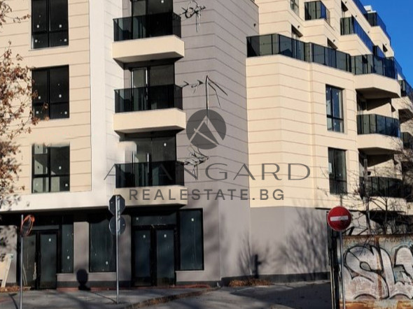 Двустаен с АКТ 16 + ПОДЗЕМНО ПАРКОМЯСТО / Слънчеви лъчи