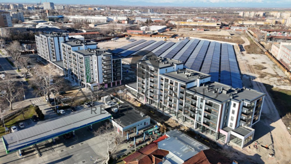 ACT 15 !!! THREE-ROOM APARTMENT!!! CENTER EAST !!!