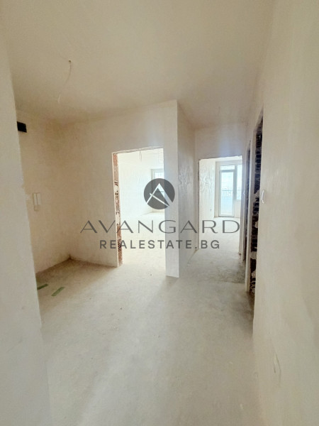 ИЗГОДЕН ТРИСТАЕН С АКТ 16 !!