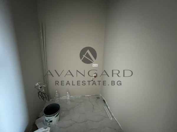 DETACHED SINGLE-STOREY HOUSE WITH YARD / Orizari village