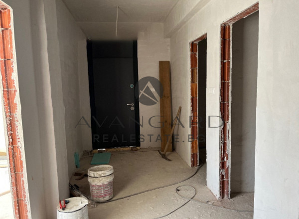 DETACHED HOUSE! BRANIPOLE!