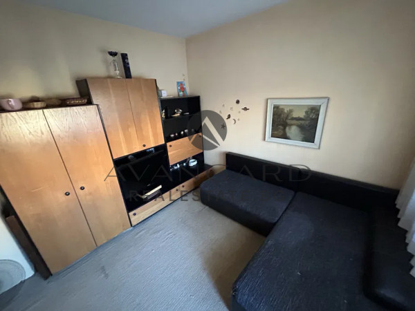 ТРИСТАЕН С РЕАЛНА КВАДРАТУРА !