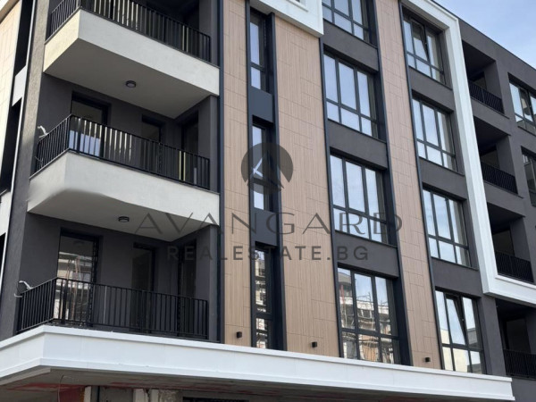 ПРЕД АКТ 16! Тристаен НОВА СГРАДА КЪРШИЯКА