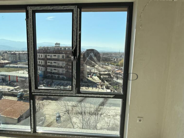 ACT 16! TWO-ROOM APARTMENT