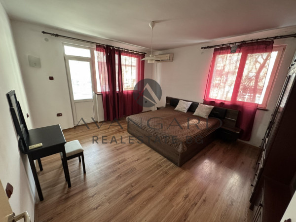 МНОГОСТАЕН РЕАЛНА КВАДРАТУРА !!! КЮЧУК ПАРИЖ !!! СВОБОДНО ПАРКИРАНЕ !!!