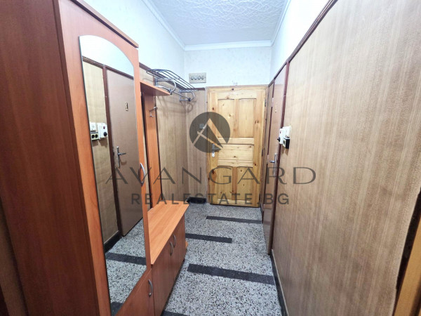 ЕКСКУЗИВНО!!! ТРИ ОТДЕЛНИ СТАИ !!! ОБЗАВЕДЕН/СМИРНЕНСКИ/ДО ПЪЛМЕД !!!