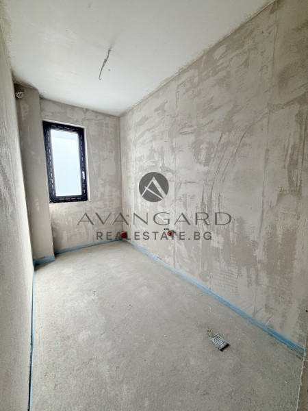 ДВУЕТАЖНА КЪЩА С ДВЕ ПАРКОМЕСТА ПРЕД АКТ 16