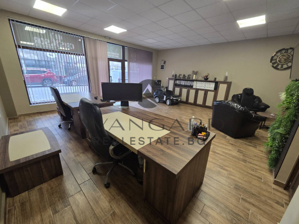 FURNISHED OFFICE FOR RENT / Trakia Residential Complex