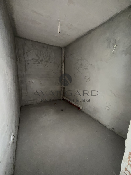 SPACIOUS THREE-ROOM APARTMENT WITH ACT 16 !!