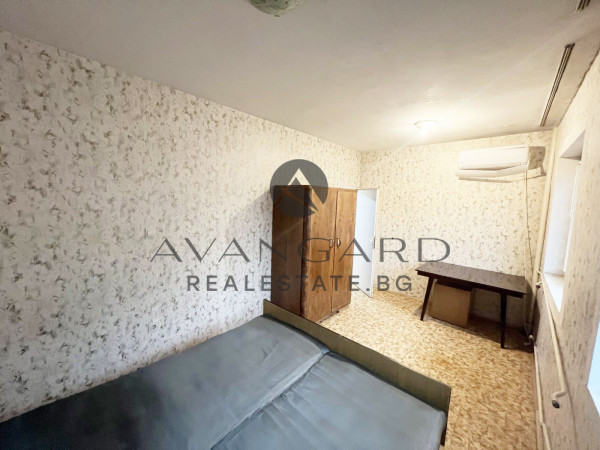 A two -bedroom furnished apartment with four separate rooms! Karshiyaka!