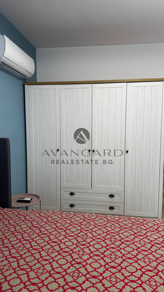 ДВУСТАЕН ОБЗАВЕДЕН / МОЛ ПЛОВДИВ