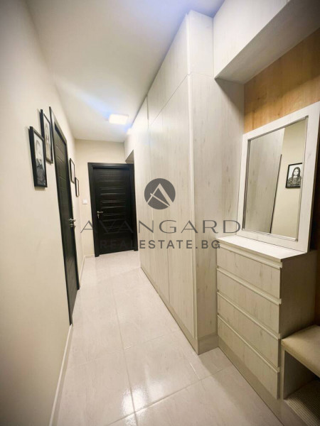 МНОГОСТАЕН ОБЗАВЕДЕН С ПАРКОМЯСТО В ЦЕНАТА! МАРКОВО!