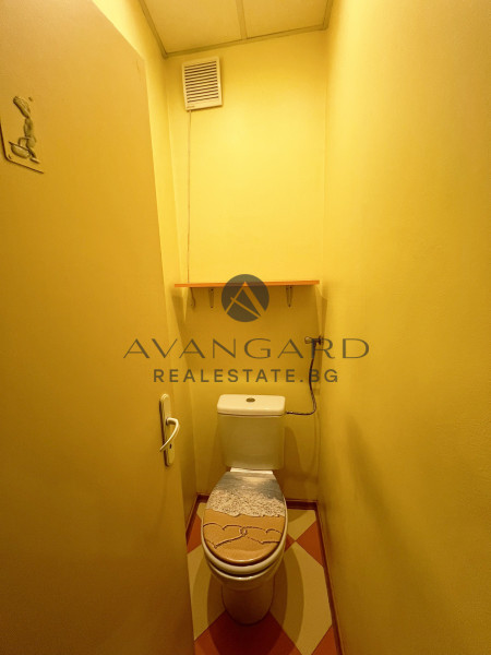 A renovated two -bedroom apartment in Karshiyaka