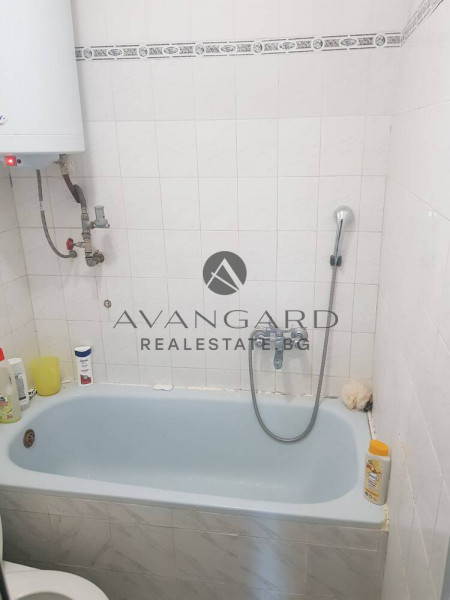 One bed! Top location!