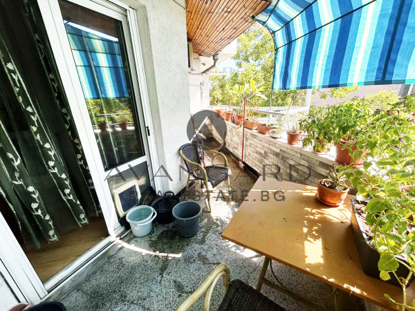 Four -bedroom maisonette Saturday market