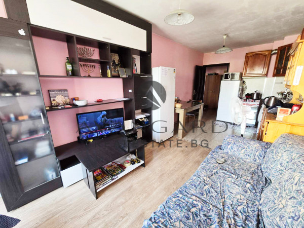 Furnished one -bedroom / middle floor / Gerdjika