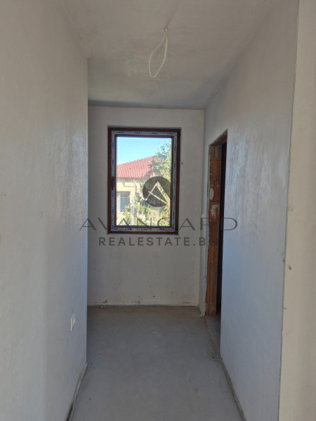 ДВУСТАЕН АПАРТАМЕНТ С АКТ16! ПРОСЛАВ!