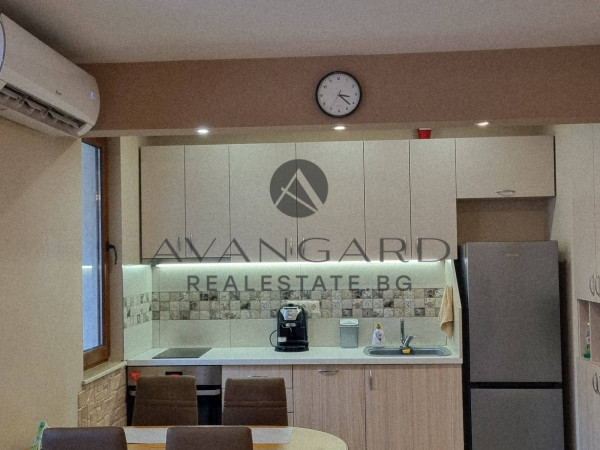 Двустаен до р-т Хитър Петър