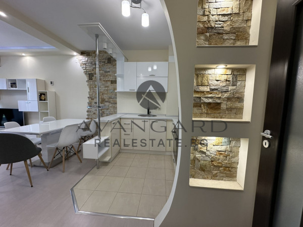 Spacious one -bedroom / top location