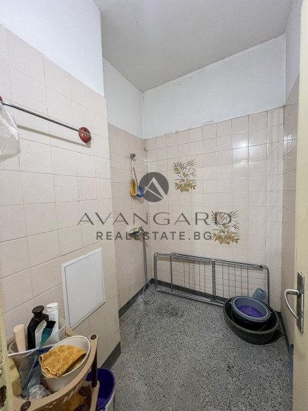 Тристаен с четири отделни стаи до Белите Брези