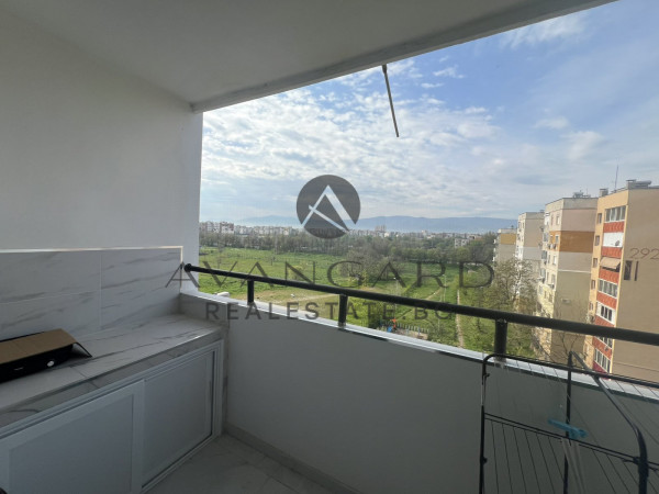 ДВУСТАЕН РЕАЛНА КВАДРАТУРА