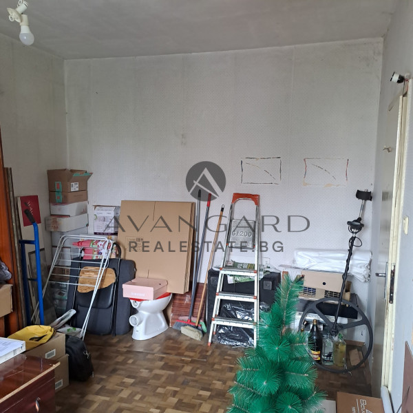 Three-room apartment with real square footage next to T-Market