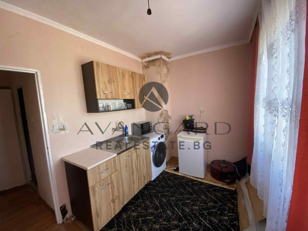 One -bedroom with three separate rooms / sunrise