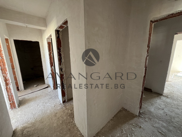 Two -bedroom apartment south with act 14
