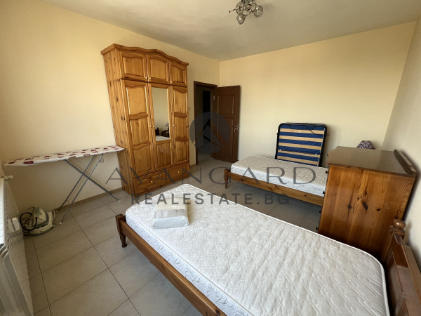 Exclusive! Dotted two -bedroom apartment