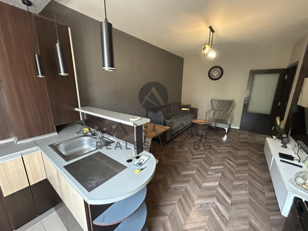 Furnished one -bedroom newcomer