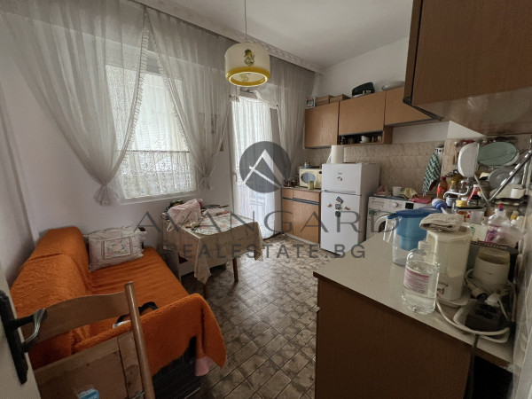 ТРИСТАЕН АПАРТАМЕНТ С РЕАЛНА КВАДРАТУРА