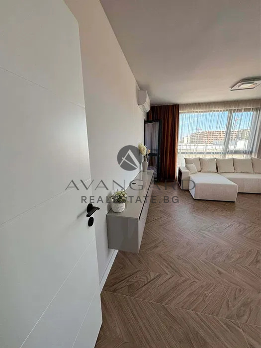 АКТ 16! Обзаведен тристаен ТРАКИЯ