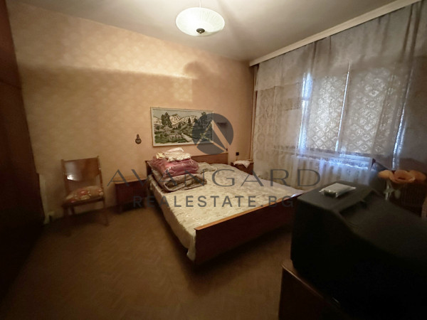 ДВУСТАЕН ДО ПАНАИРА