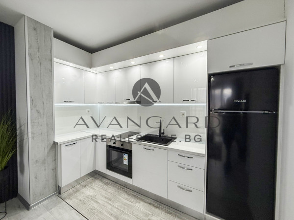 ДВУСТАЕН ОБЗАВЕДЕН АПАРТАМЕНТ! КОМАТЕВО!