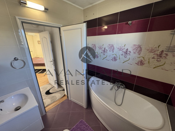 САМОСТОЯТЕЛНА ЛУКСОЗНА КЪЩА С ДВОР  В ОСТРОМИЛА !!!