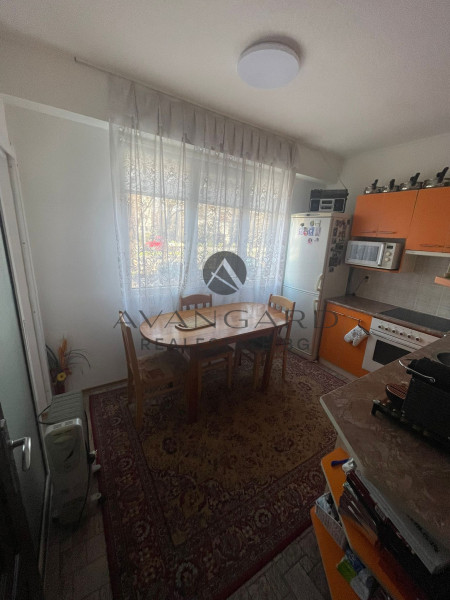 ТРИСТАЕН ОБЗАВЕДЕН АПАРТАМЕНТ! КЮЧУК ПАРИЖ!