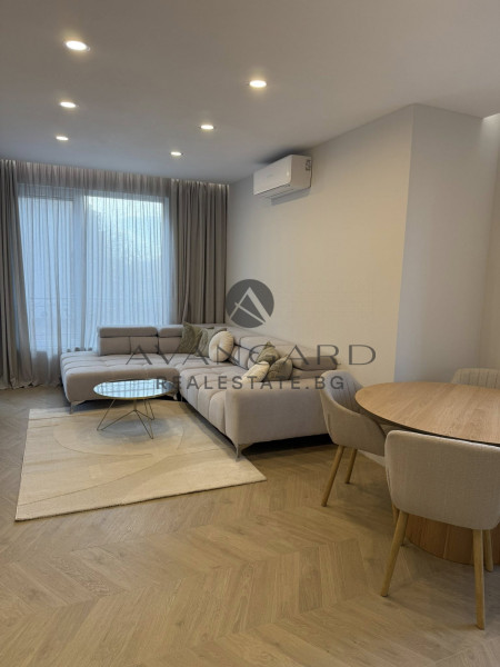 ДВУСТАЕН ОБЗАВЕДЕН! СМИРНЕНСКИ!