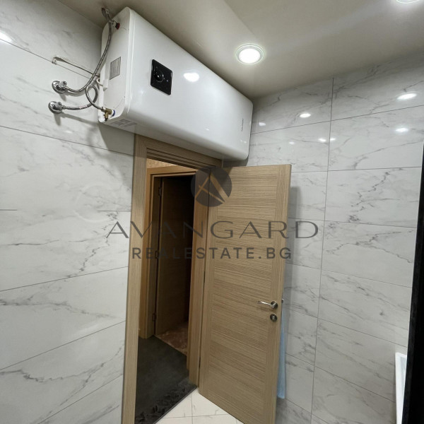 ЦЕНТЪР ИЗТОК !!! ЛУКСОЗЕН ДВУСТАЕН АПАРТАМЕНТ !!!