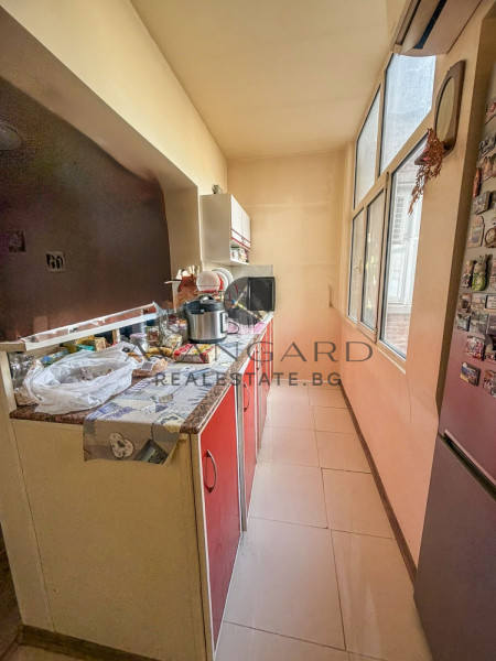 САНИРАН ЕТАЖ ОТ КЪЩА В БЛИЗОСТ ДО СТАРИЯ ГРАД !