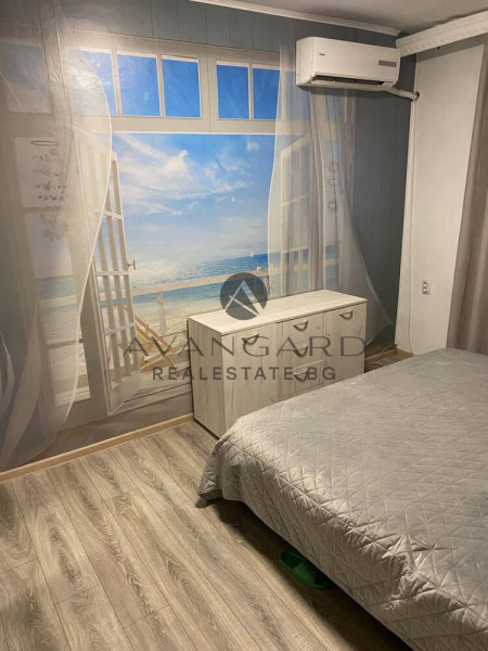 ДВУСТАЕН ОБЗАВЕДЕН! МАРАША!